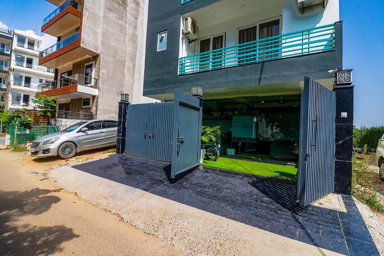 Fabhotel Kiara The Private Suites Gurgaon Exterior foto